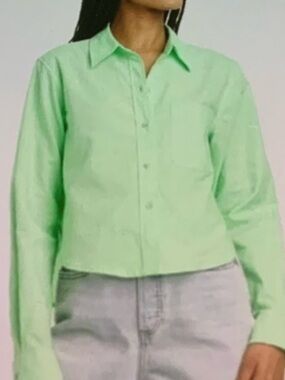 Universal Thread Light Green Button-Up Long Sleeve Shirt